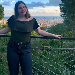 Meet your Posher, Claire